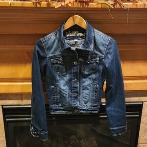 WallFlower Dark Denim Wash Jean Jacket Size Small